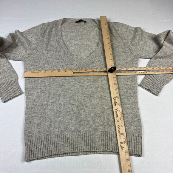 BP Studio Womens Cashmere V-Neck Sweater Gray Long Short Sleeve Pullover S/M - Picture 5 of 11